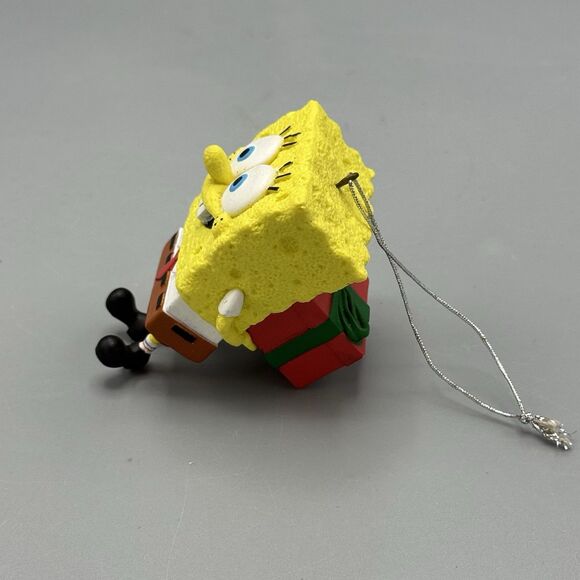 2014 SpongeBob Squarepants Christmas Ornament Viacom Holding Gift Behind Back - Picture 7 of 9
